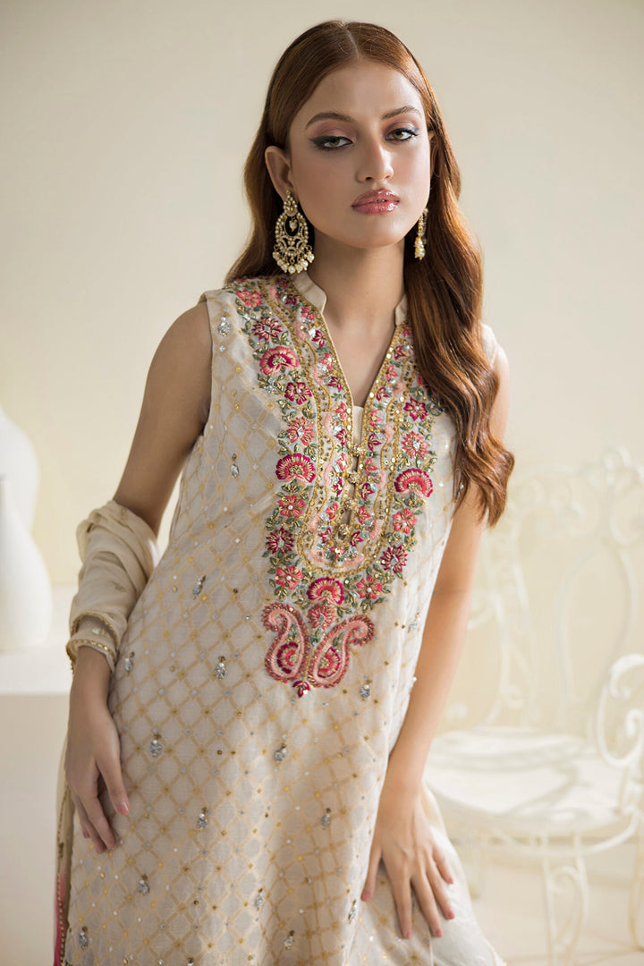 Farhat Jahan | Luxury Pret | Chaandni - Hoorain Designer Wear - Pakistani Ladies Branded Stitched Clothes in United Kingdom, United states, CA and Australia