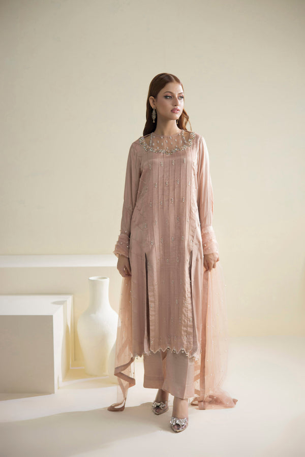 Farhat Jahan | Luxury Pret | Lily - Hoorain Designer Wear - Pakistani Ladies Branded Stitched Clothes in United Kingdom, United states, CA and Australia