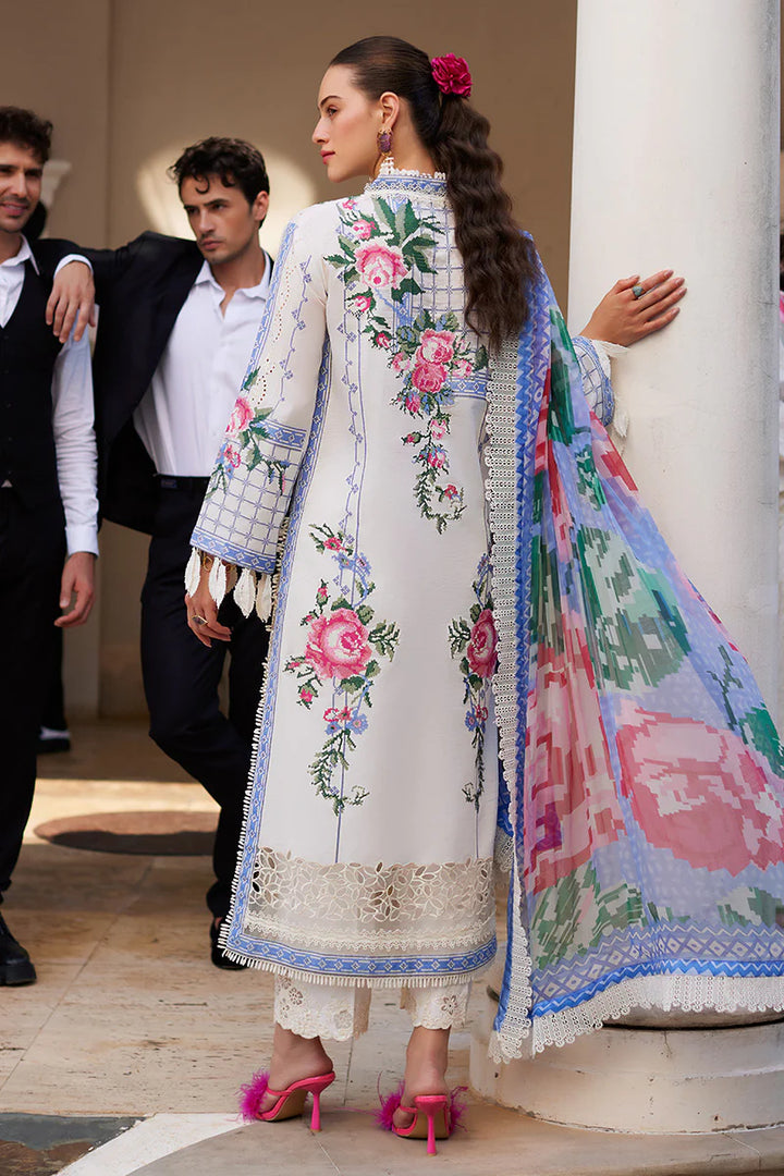 Mushq | Te Amo Luxury Lawn 24 | BELLA BELLEZA - Hoorain Designer Wear - Pakistani Ladies Branded Stitched Clothes in United Kingdom, United states, CA and Australia