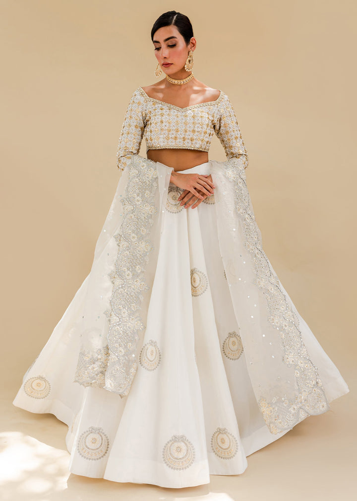 Sadaf Fawad Khan | Zinnia Festive Formals | Aynur - Hoorain Designer Wear - Pakistani Ladies Branded Stitched Clothes in United Kingdom, United states, CA and Australia
