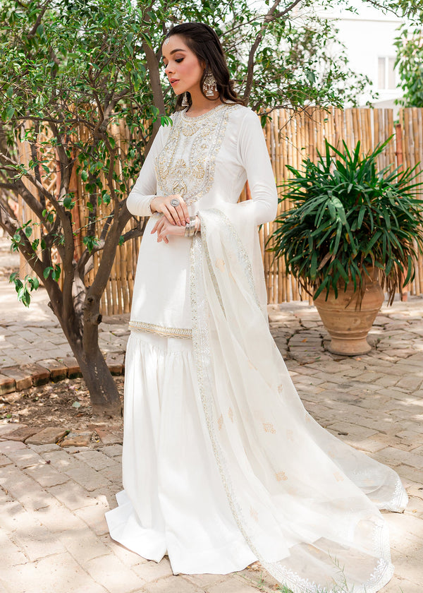 Sadaf Fawad Khan | Zinnia Festive Formals | Zarin - Hoorain Designer Wear - Pakistani Ladies Branded Stitched Clothes in United Kingdom, United states, CA and Australia