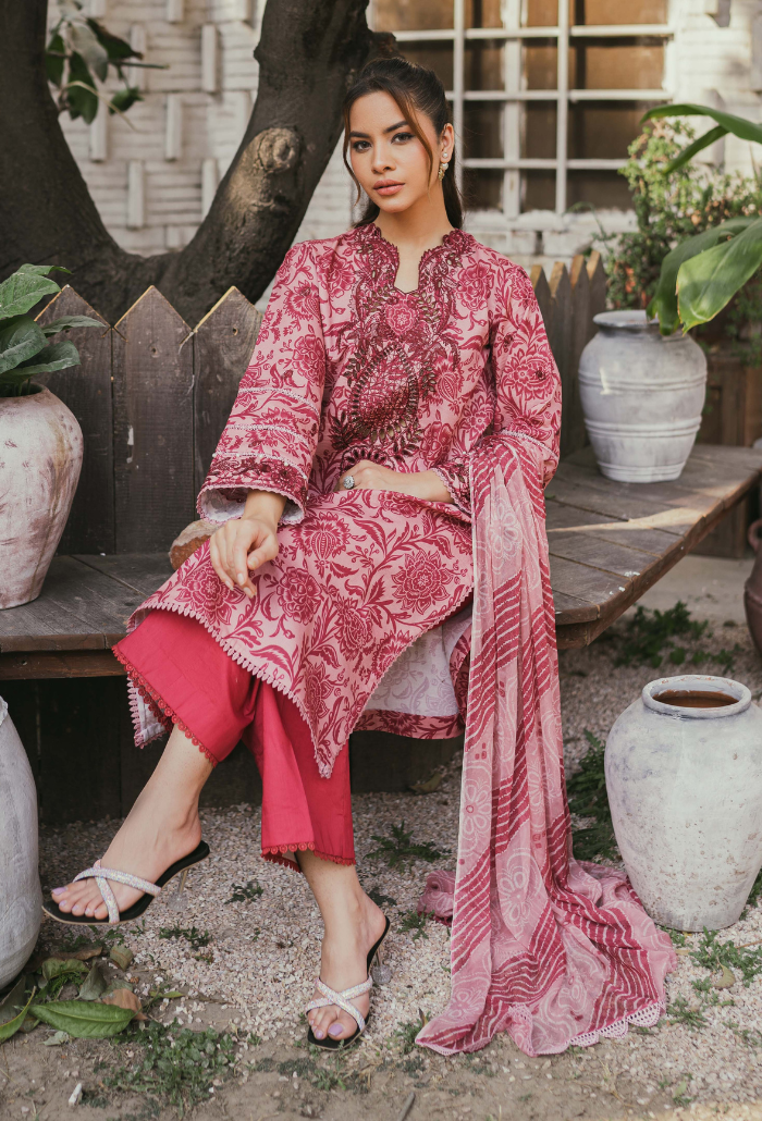 Humdum | Gardenia Lawn | D010 - Hoorain Designer Wear - Pakistani Ladies Branded Stitched Clothes in United Kingdom, United states, CA and Australia