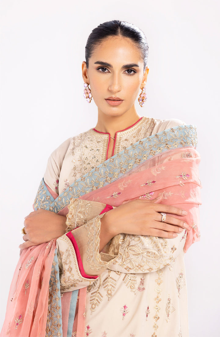 Maryum N Maria | Eid Luxury Lawn 24 | Alizeh - Hoorain Designer Wear - Pakistani Ladies Branded Stitched Clothes in United Kingdom, United states, CA and Australia