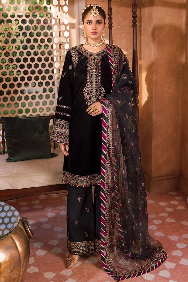 Motifz | Grand Velour Velvet Collection | 4404 - Hoorain Designer Wear - Pakistani Ladies Branded Stitched Clothes in United Kingdom, United states, CA and Australia