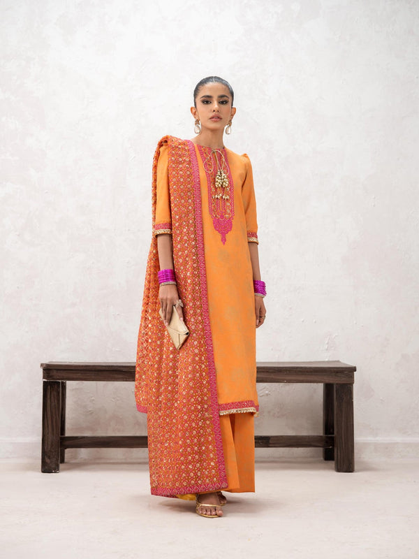 Taanabaana | Mem Saab Collection | M3239 - Hoorain Designer Wear - Pakistani Ladies Branded Stitched Clothes in United Kingdom, United states, CA and Australia
