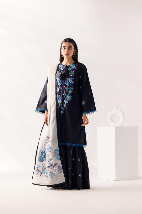 Taanabaana | Mem Saab Collection | M3248 - Hoorain Designer Wear - Pakistani Ladies Branded Stitched Clothes in United Kingdom, United states, CA and Australia