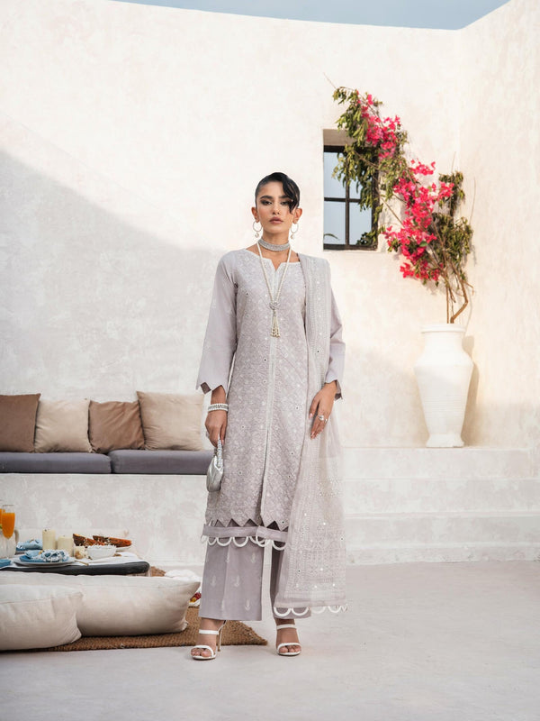 Taanabaana | Mem Saab Collection | M3253 - Hoorain Designer Wear - Pakistani Ladies Branded Stitched Clothes in United Kingdom, United states, CA and Australia