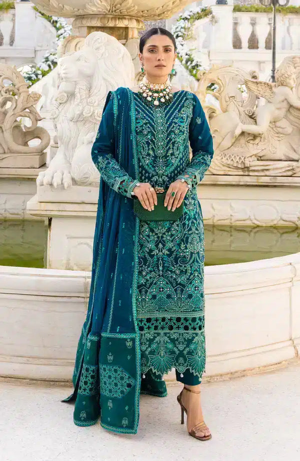Emaan Adeel | Zimal Luxury Formals 23 | ZM 04 NOORI - Hoorain Designer Wear - Pakistani Ladies Branded Stitched Clothes in United Kingdom, United states, CA and Australia