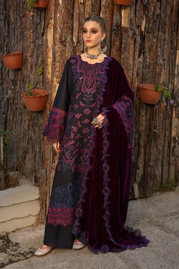 Rangrasiya | Premium Winter Collection 23 | Zala - Hoorain Designer Wear - Pakistani Ladies Branded Stitched Clothes in United Kingdom, United states, CA and Australia