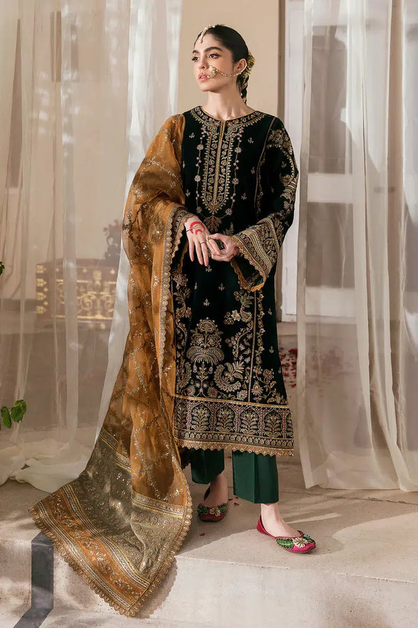 Baroque | Jahanara Luxury Velvet 23 | UF-255 - Hoorain Designer Wear - Pakistani Ladies Branded Stitched Clothes in United Kingdom, United states, CA and Australia