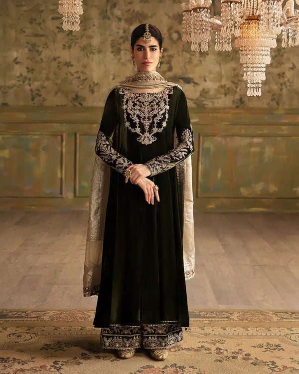Faiza Saqlain | Manaar Luxe Formals 23 | Tissa - Hoorain Designer Wear - Pakistani Ladies Branded Stitched Clothes in United Kingdom, United states, CA and Australia