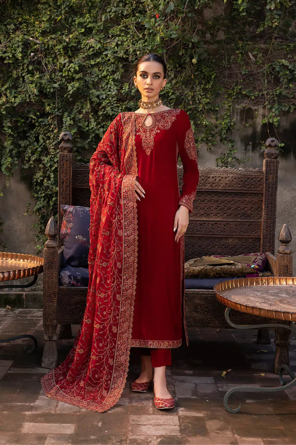 Iznik | Festive Velvet 23 | IV-37 MANIJEH - Hoorain Designer Wear - Pakistani Ladies Branded Stitched Clothes in United Kingdom, United states, CA and Australia