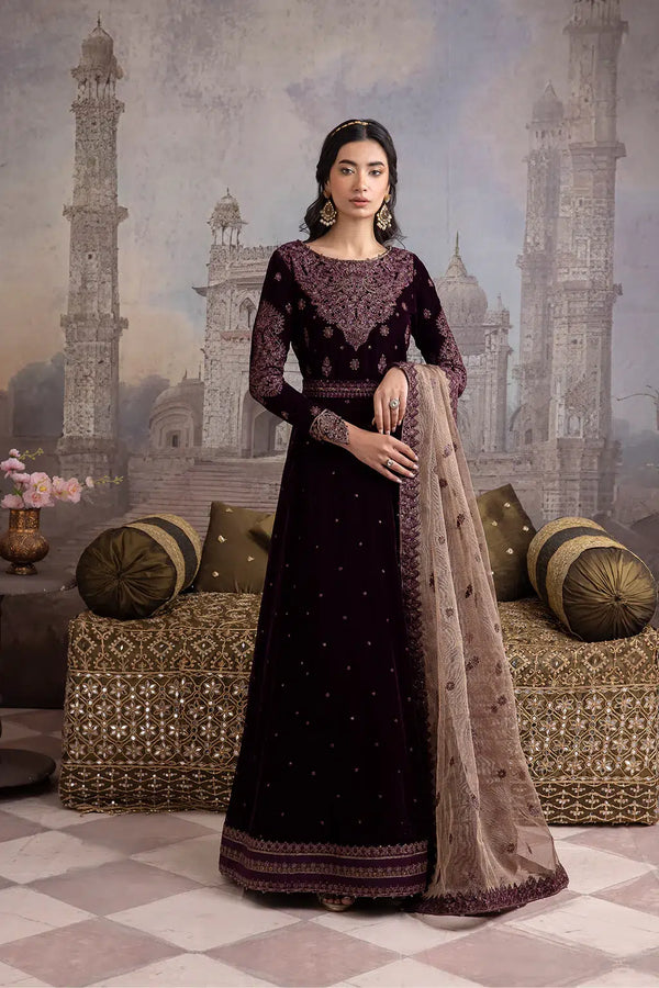 Iznik | Festive Velvet 23 | IV-36 ELAHEH - Hoorain Designer Wear - Pakistani Ladies Branded Stitched Clothes in United Kingdom, United states, CA and Australia