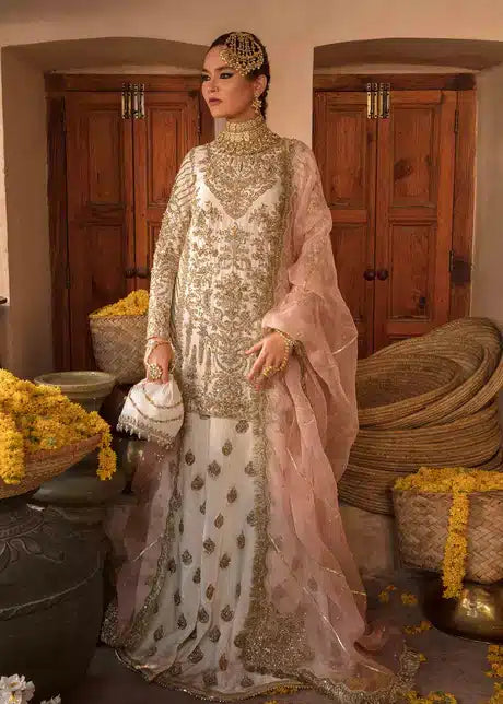 Kanwal Malik | Angana Luxury Formals 23 | Nargis - Hoorain Designer Wear - Pakistani Ladies Branded Stitched Clothes in United Kingdom, United states, CA and Australia