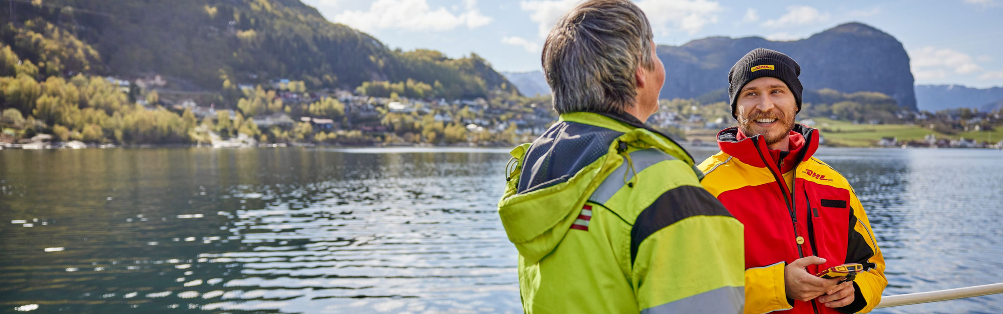 Hoorain Designer Wear is Famous for Fast Shipping Worldwide