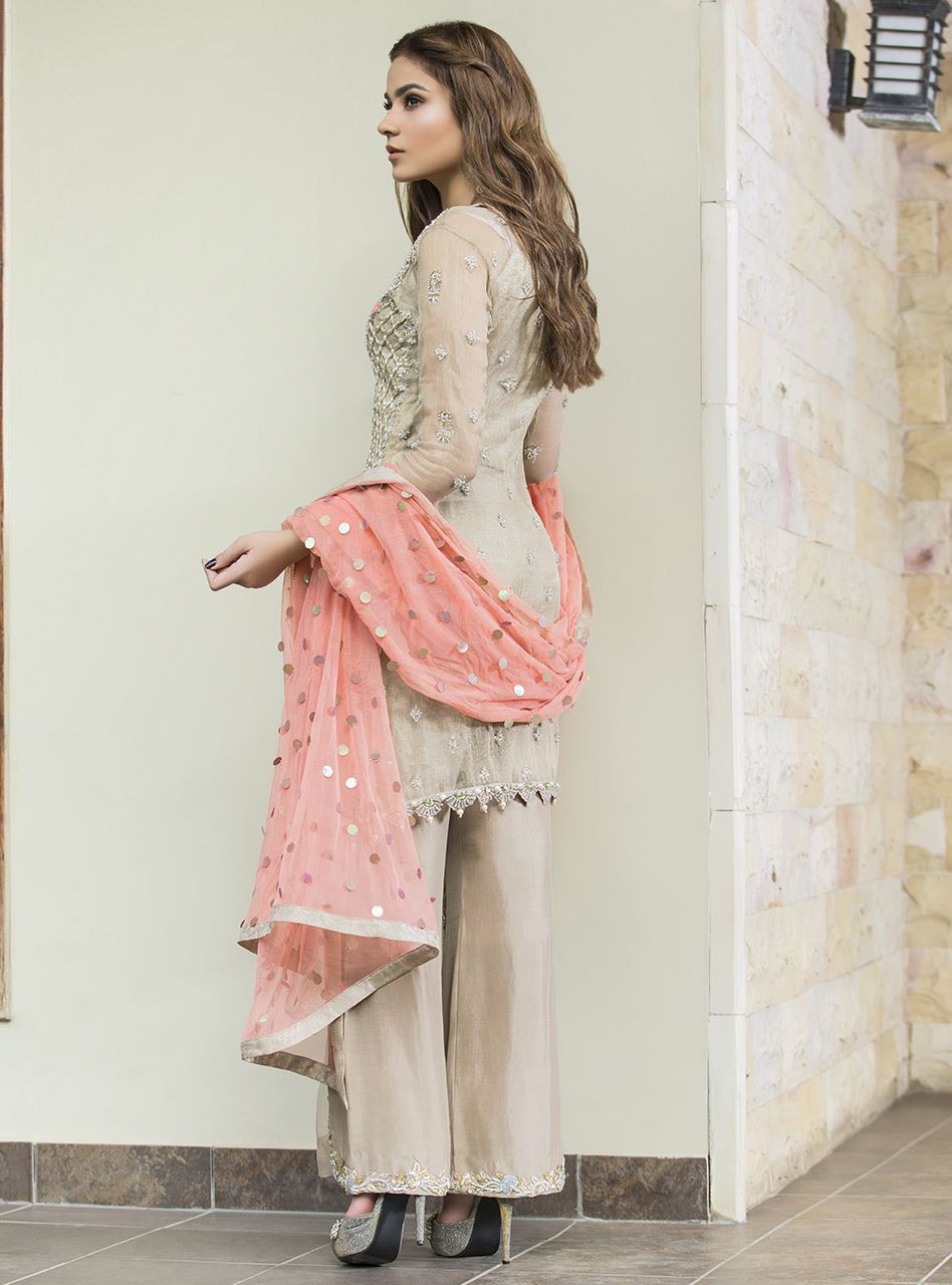 Zainab Chottani | Semi Formals | BEIGE AND CORAL