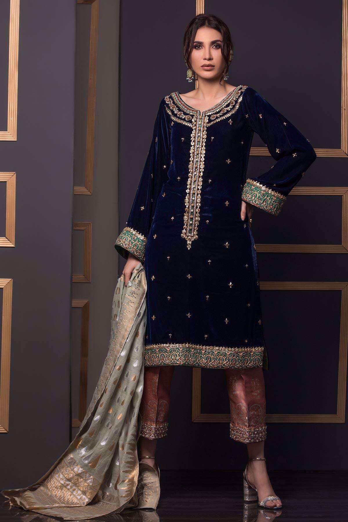 Annus Abrar | Semi Formals | ETOILES BLEU