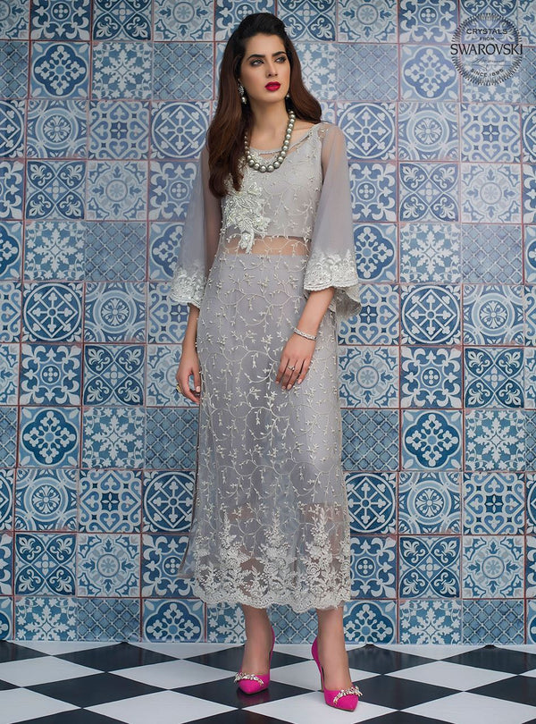 Zainab Chottani | Semi Formals | SILVER ILLUSION