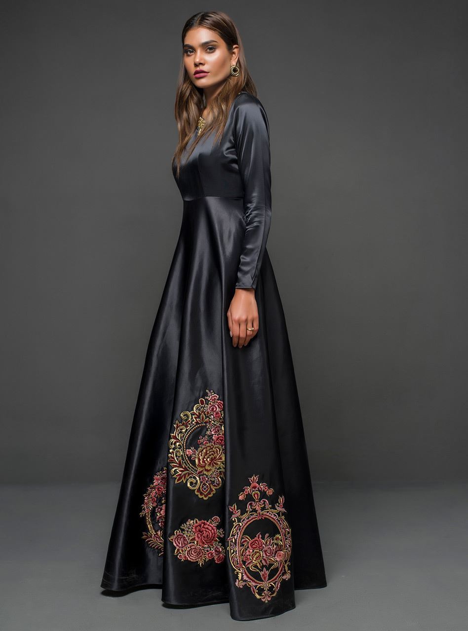 Zainab Chottani | Semi Formals | BLACK GOWN - D 04