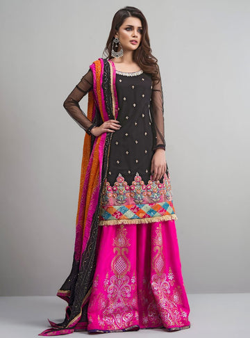 Zainab Chottani | Semi Formals | BLACK AND HOT PINK