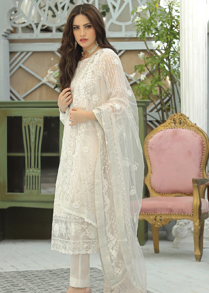 Daud Abbas | Formals Collection | LUNA - Hoorain Designer Wear - Pakistani Ladies Branded Stitched Clothes in United Kingdom, United states, CA and Australia