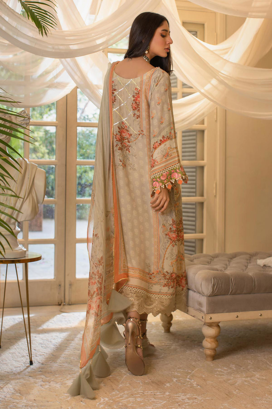 Annus Abrar | Luxe Silk Pret | LAIA