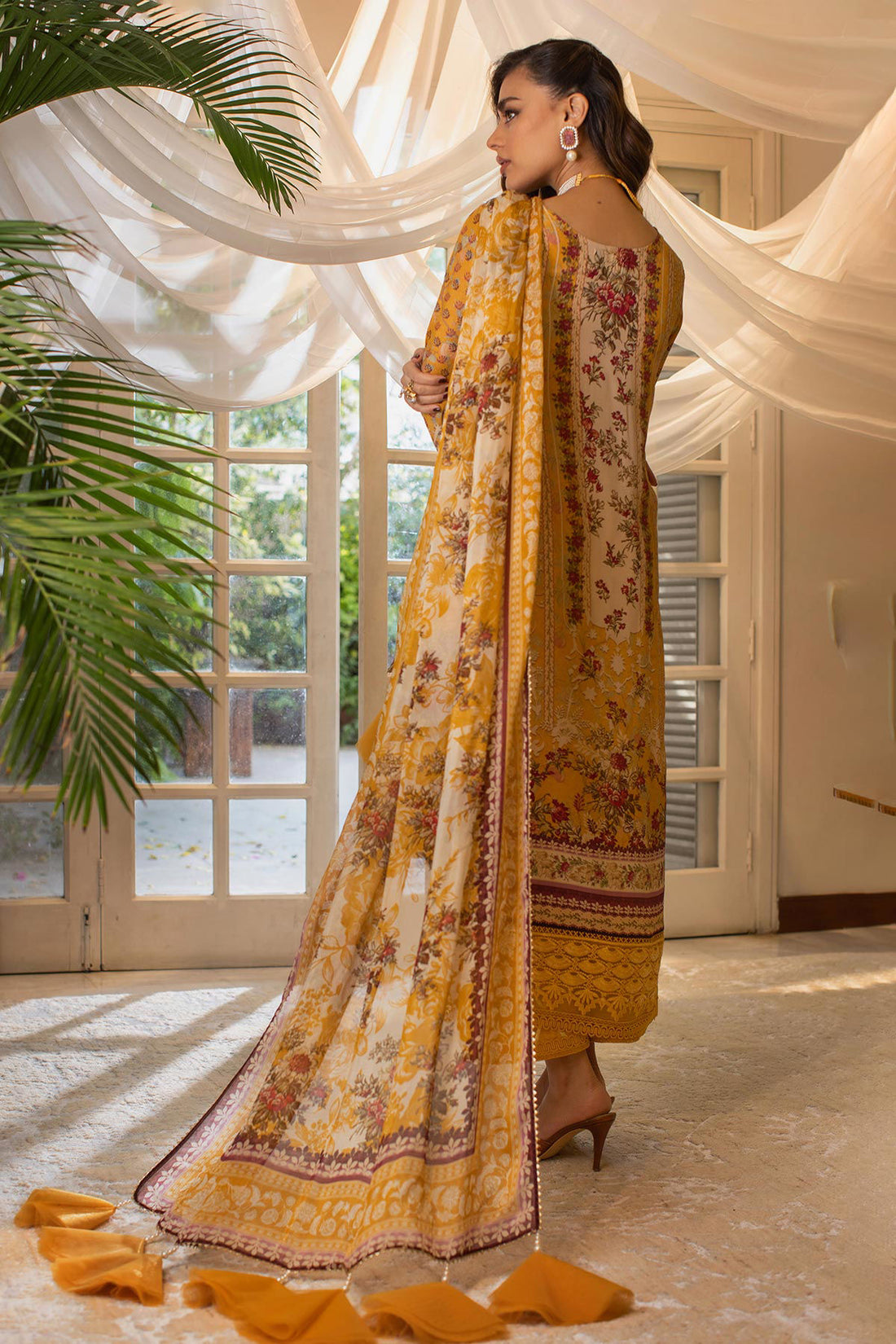 Annus Abrar | Luxe Silk Pret | MILENA