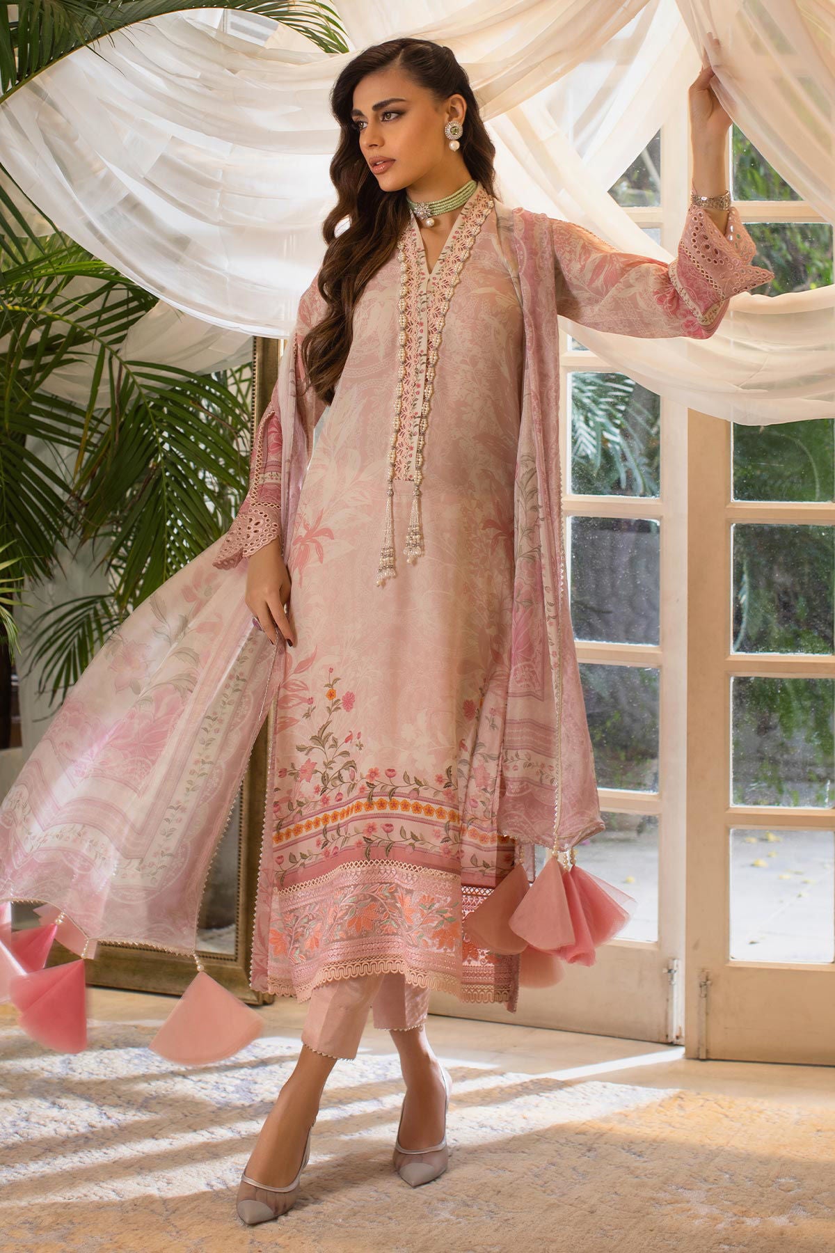 Annus Abrar | Luxe Silk Pret | AMOR