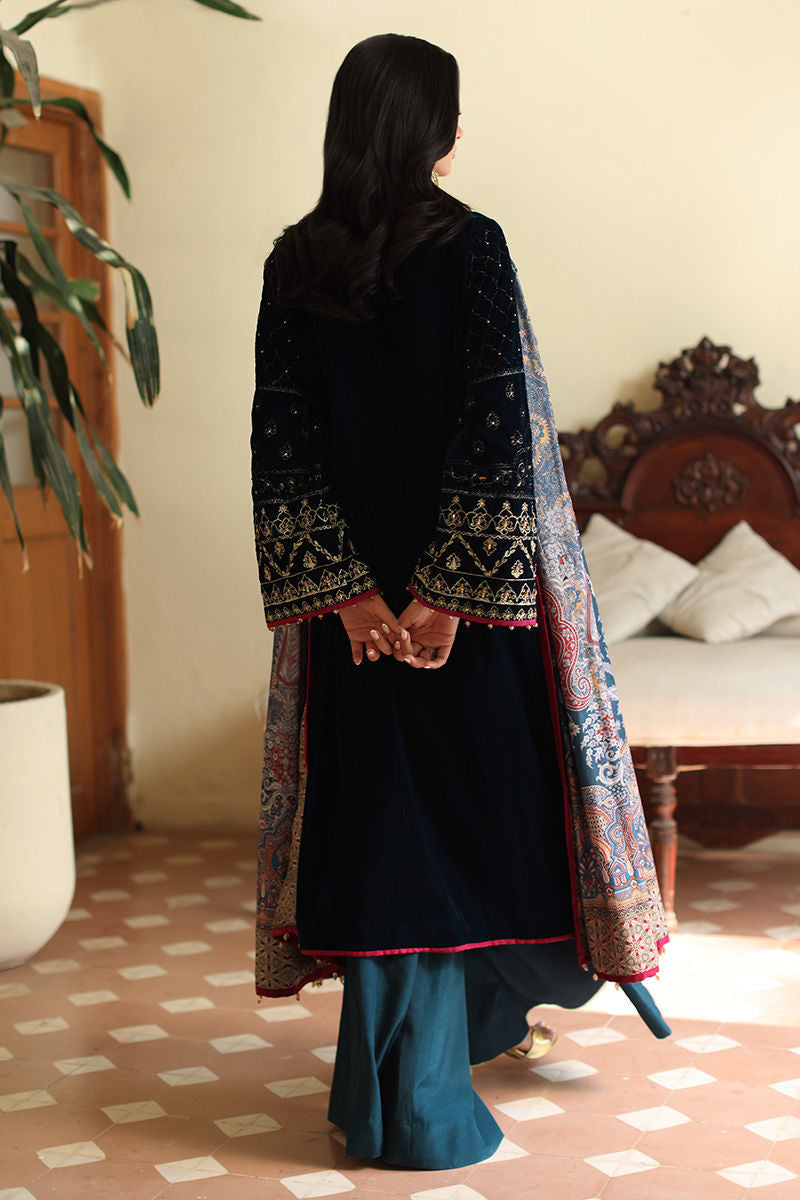 Aisha Imran | Printed Panache Velvet Shawls 25 | Reeva Velvet Shawl