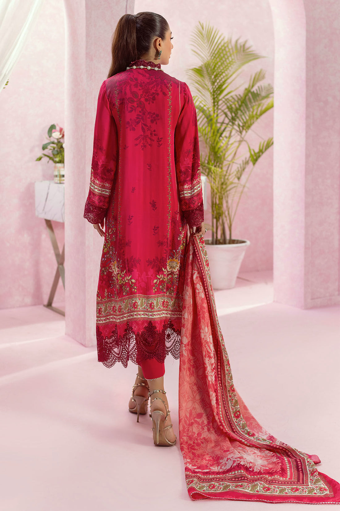 Annus Abrar | Luxe Silk Pret | HELENE