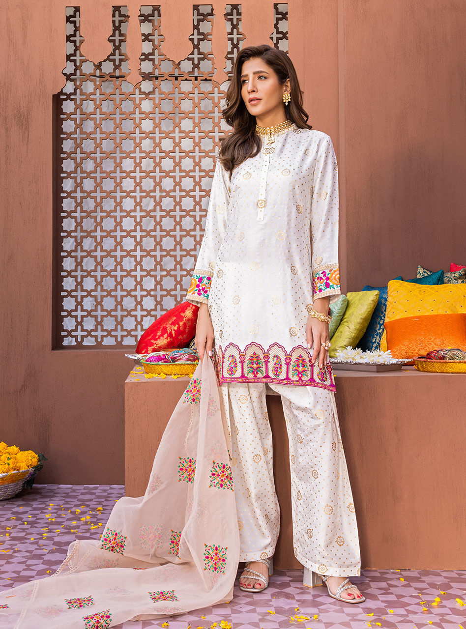 Zainab Chottani | Luxury Pret | PARISA