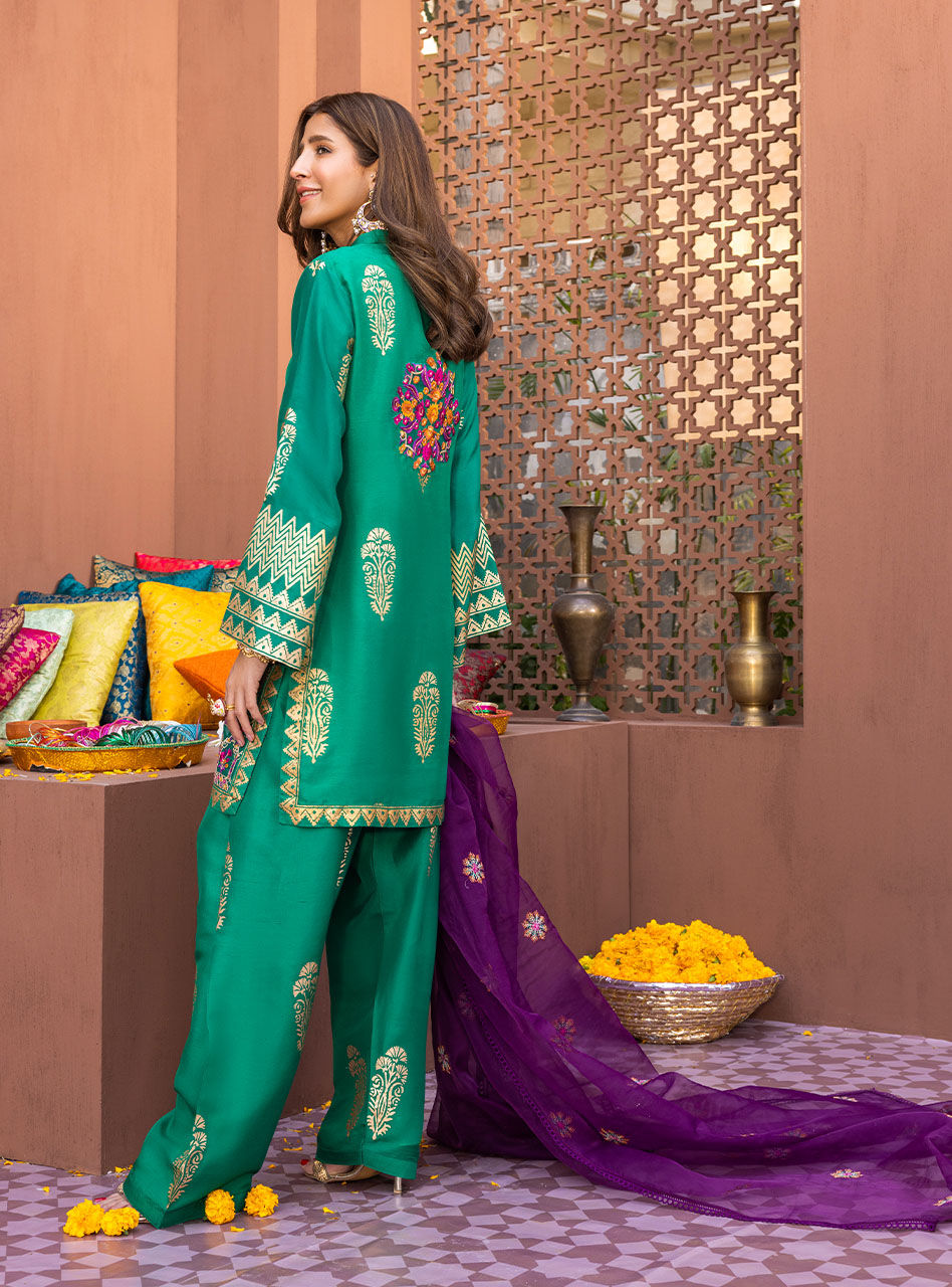 Zainab Chottani | Luxury Pret | GULNAAR