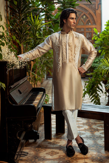 Pakistani Menswear | Annus Abrar | Shah