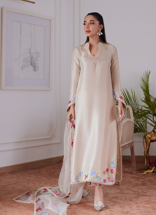 Farah Talib Aziz | Luna Eid Collection 24 | LIARA SAND - Hoorain Designer Wear - Pakistani Ladies Branded Stitched Clothes in United Kingdom, United states, CA and Australia