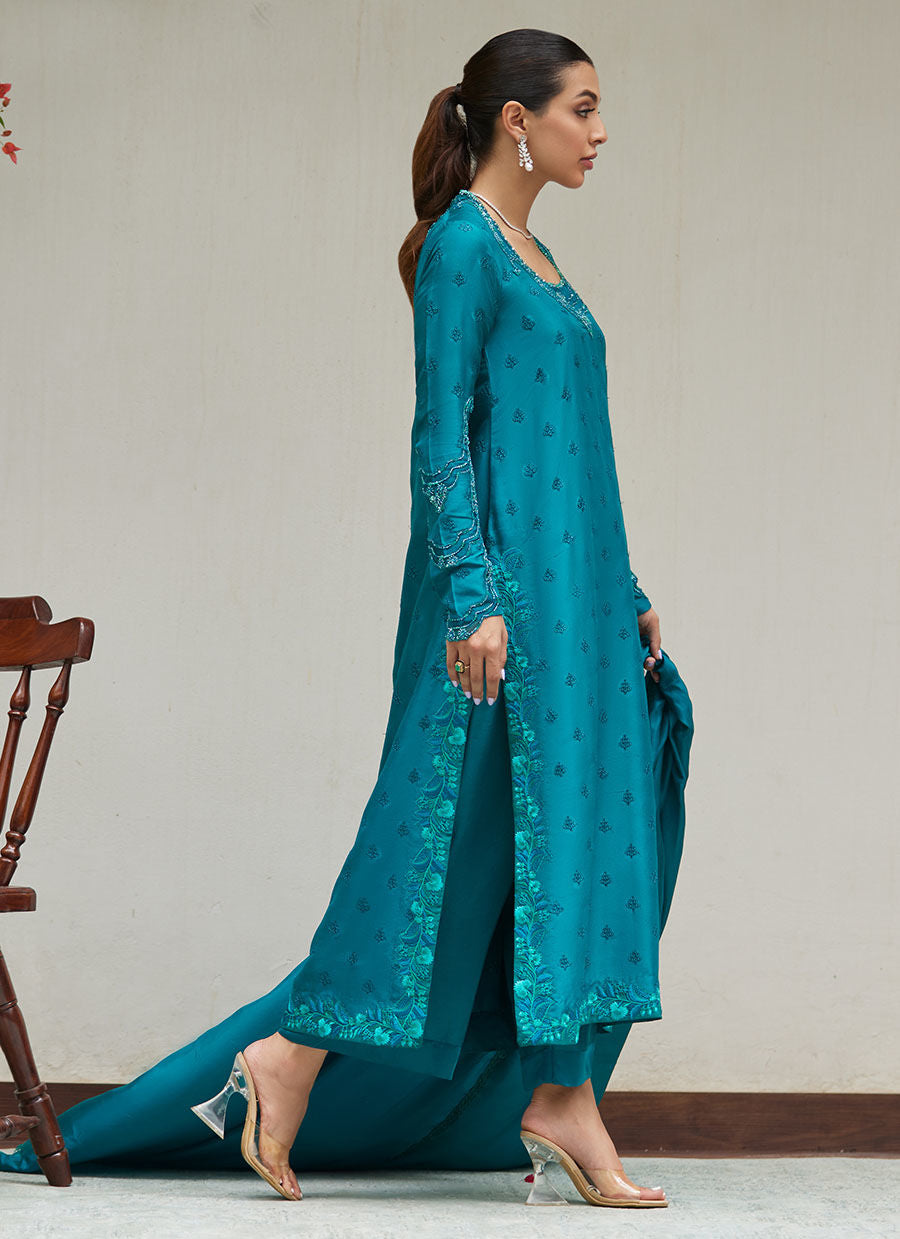 Farah Talib Aziz | Designer Picks 24 | PERSIAN GREEN EMBROIDERED AND EMBELLISHED RAW SILK SHIRT WITH DUPATTA