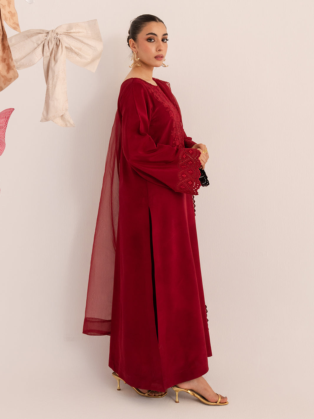 Izel | The Silk Chapter | Cerise