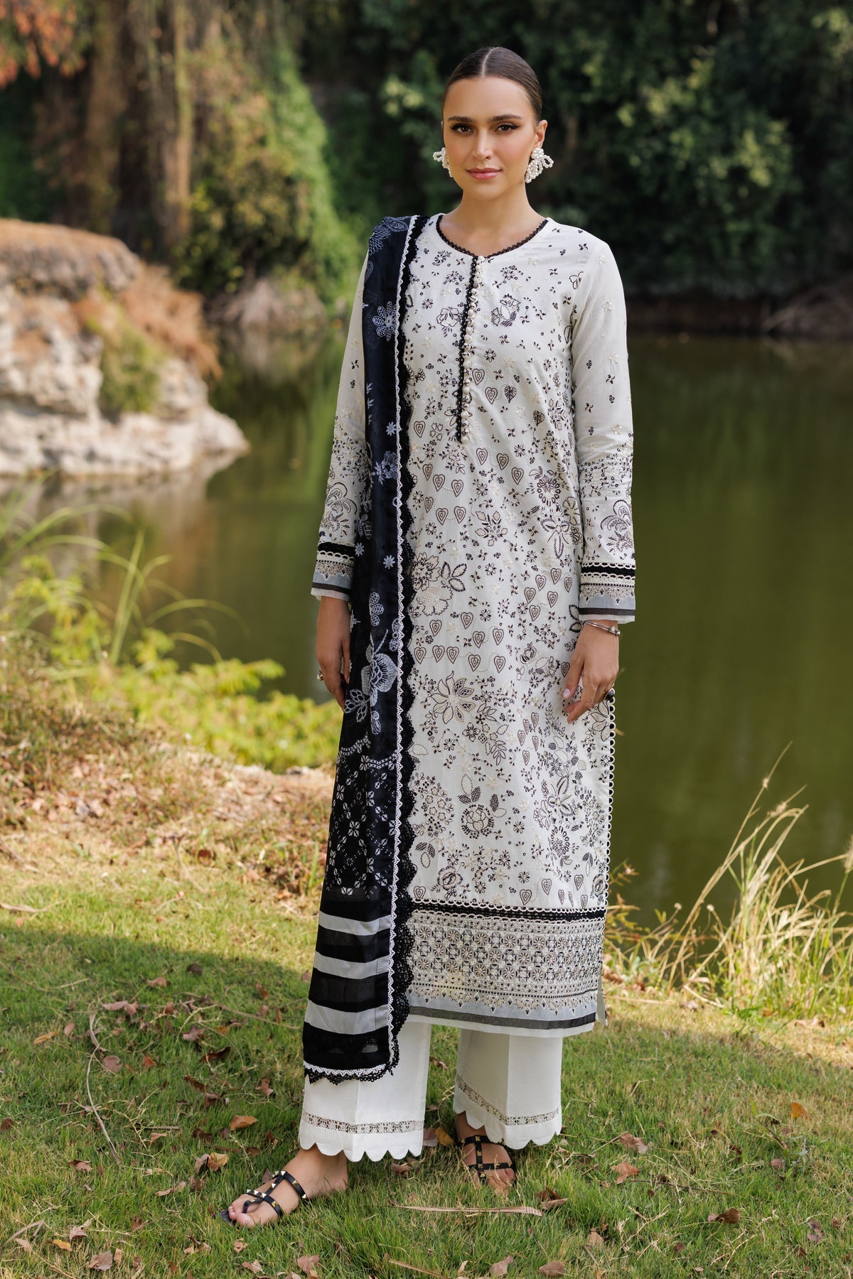 Xenia Formals | Luxury Lawn 25 | FIORELLA