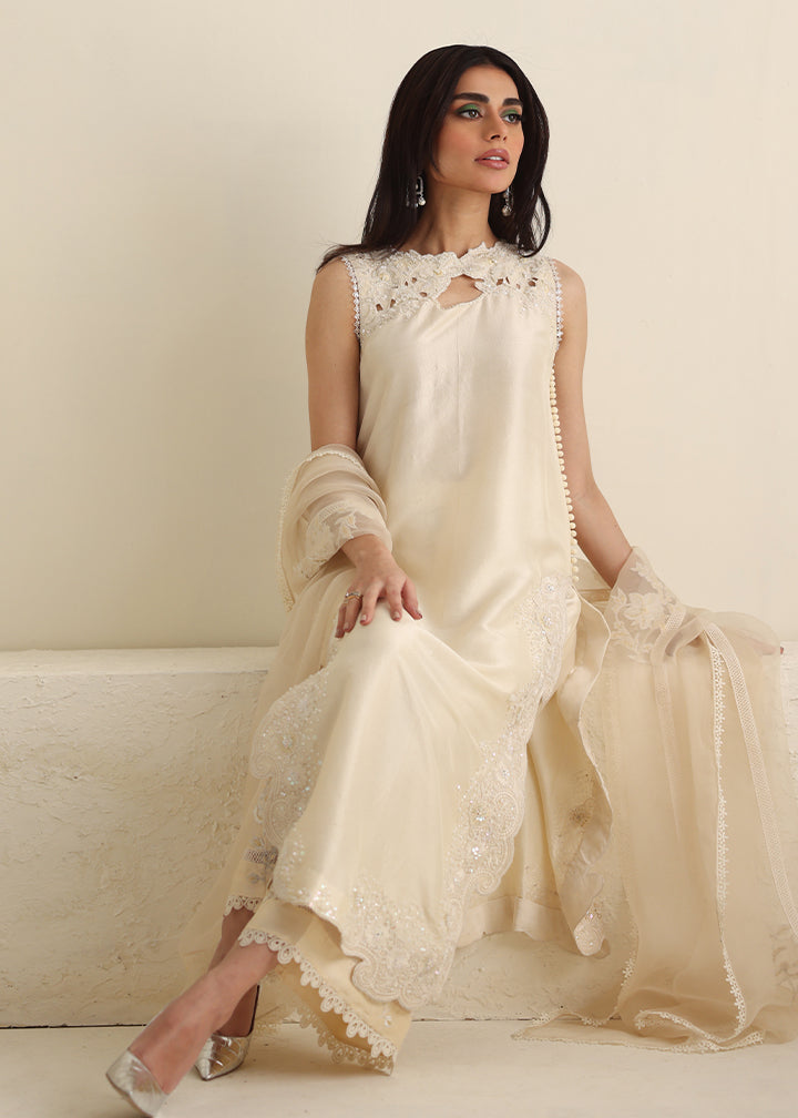 Umsha | Luxury Pret | IVORY LOVE - Pakistani Clothes for women, in United Kingdom and United States