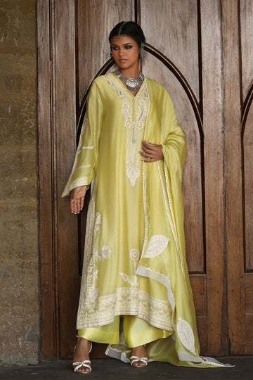 Wardha Saleem | Aari Collection |  Mahveen