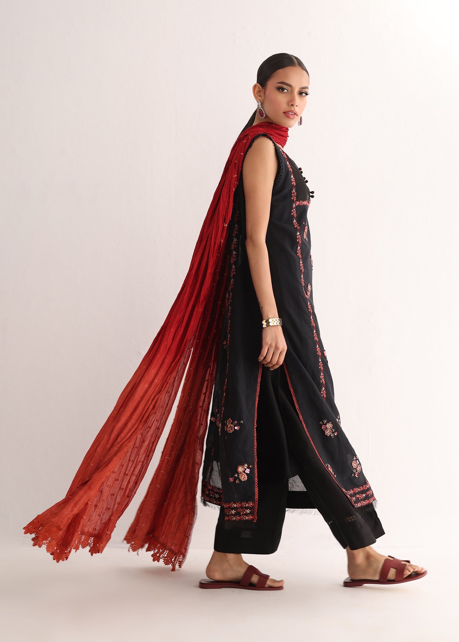 Umsha | Luxury Pret | GLORIOUS BLACK - Pakistani Clothes for women, in United Kingdom and United States