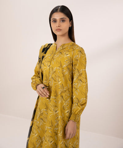 Sapphire | Eid Collection | D117 - Hoorain Designer Wear - Pakistani Ladies Branded Stitched Clothes in United Kingdom, United states, CA and Australia