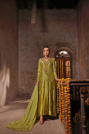 Wahaj M Khan | Banno Wedding Formals | Electric classic Green Bano