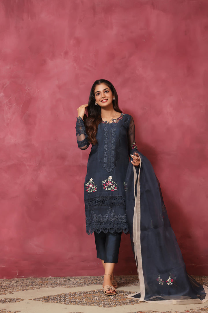 Mona Imran | Melange Formals | DE LUXE- 05 - Pakistani Clothes for women, in United Kingdom and United States