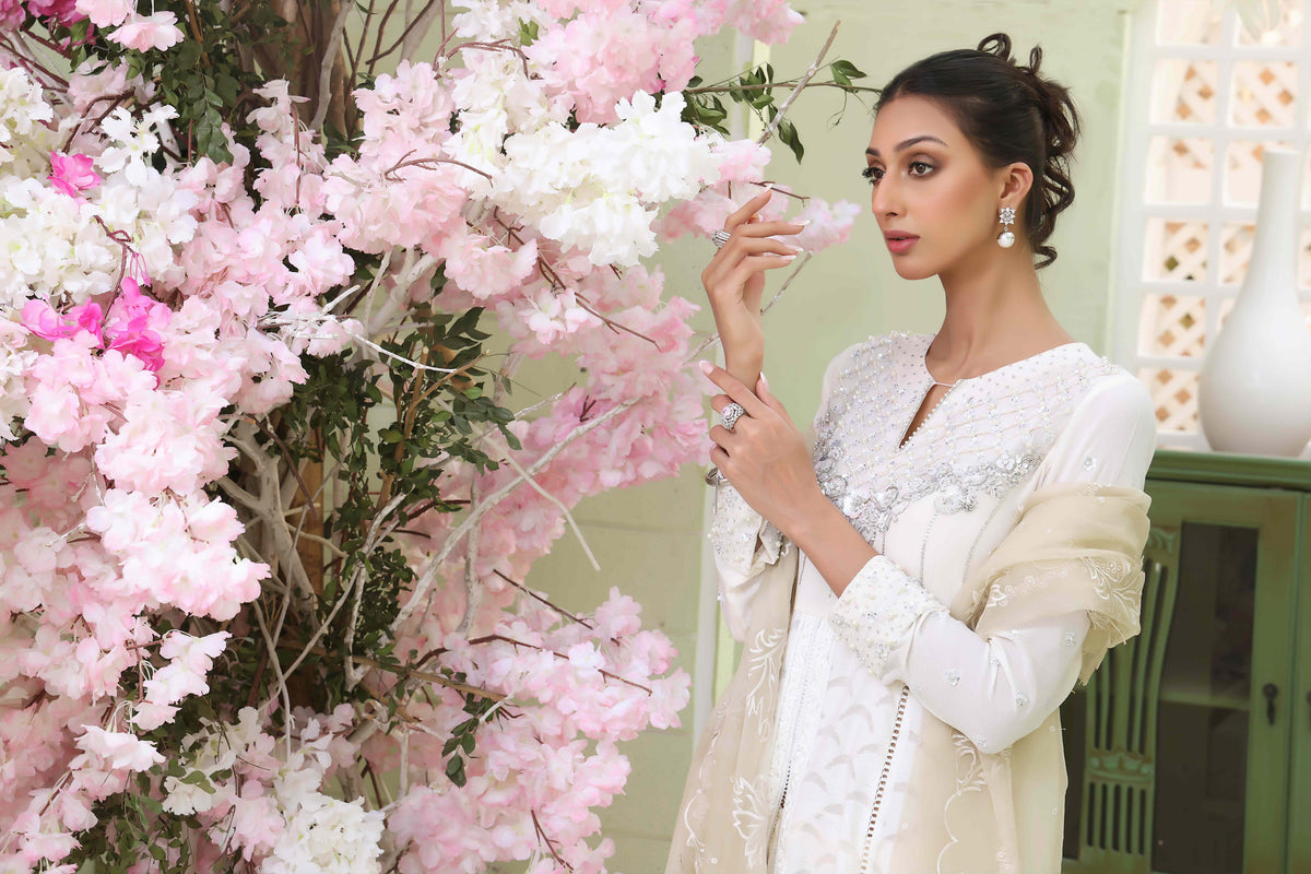 Wahajmkhan | Sitara Formals | WHITE BODICE OUTFIT - Pakistani Clothes for women, in United Kingdom and United States