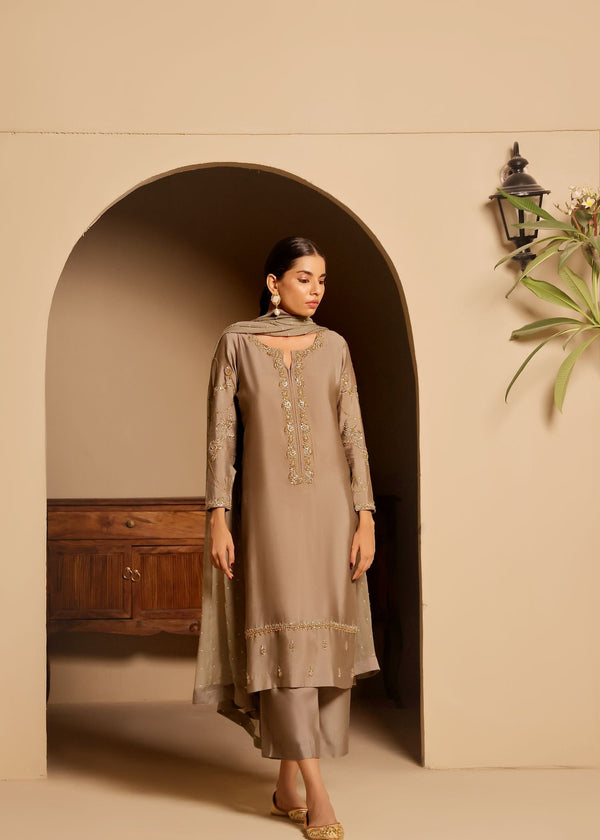 Mona Imran | Saiba Wedding Formal | JIYA