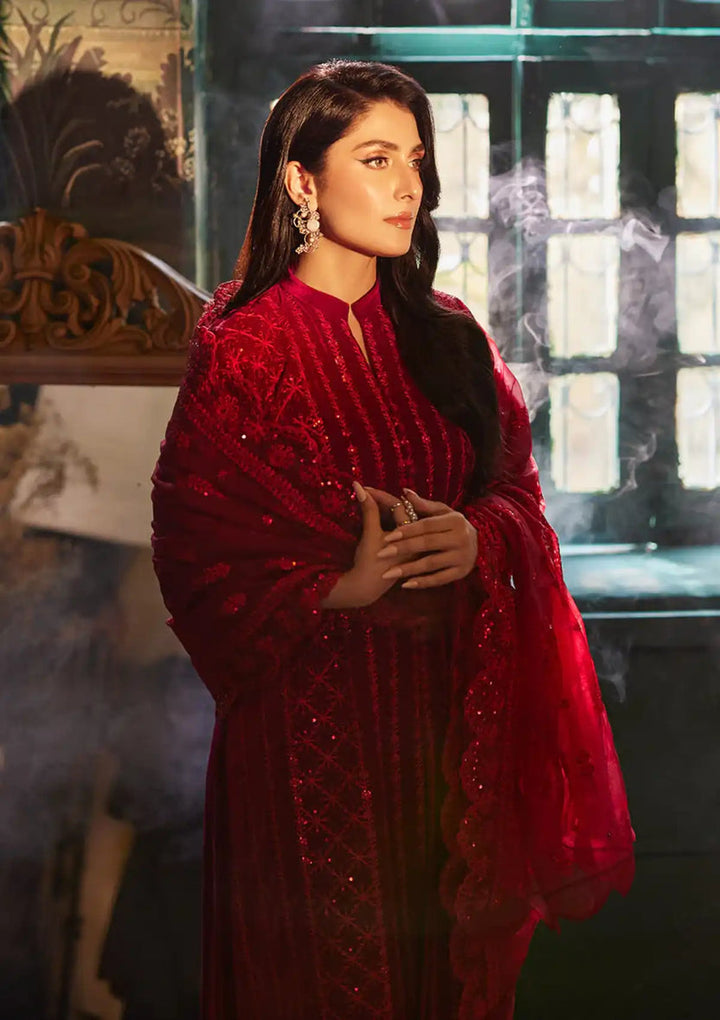 Zainab Chottani | Embroidered Velvet | SURKH D-05 - Hoorain Designer Wear - Pakistani Ladies Branded Stitched Clothes in United Kingdom, United states, CA and Australia