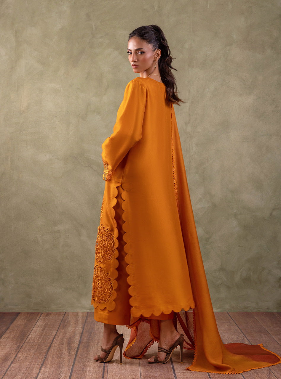 Zainab Chottani | Luxury Pret | BURNING AMBER