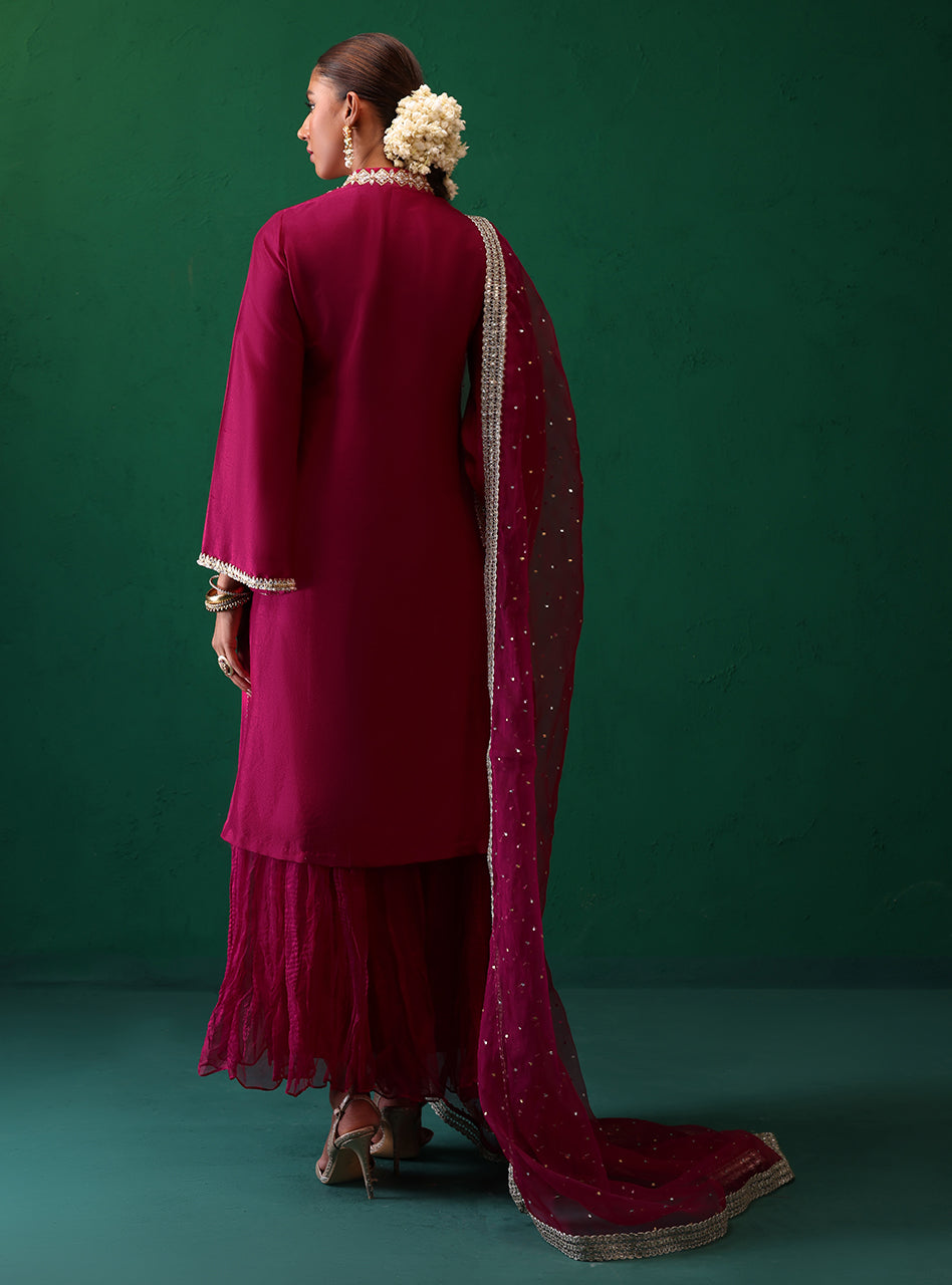 Zainab Chottani | Semi Formals | RAIHA