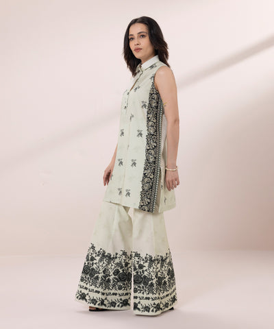 Sapphire | Eid Collection | D119 - Hoorain Designer Wear - Pakistani Ladies Branded Stitched Clothes in United Kingdom, United states, CA and Australia