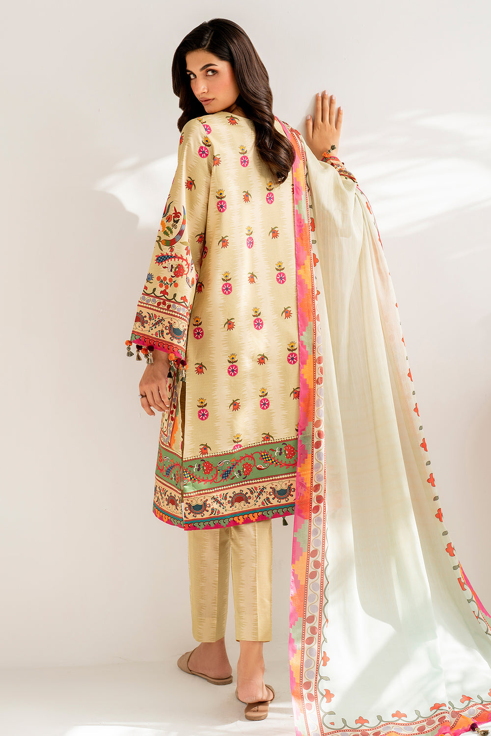 Jazmin | Summer Lawn | USE-9076